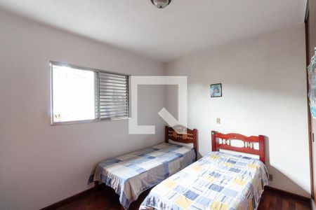 Casa à venda com 303m², 3 quartos e 8 vagasQuarto 1