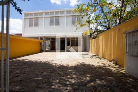 Casa para alugar com 500m², 3 quartos e 6 vagas Casa para alugar com 500m², 3 quartos e 6 vagasFachada da Casa