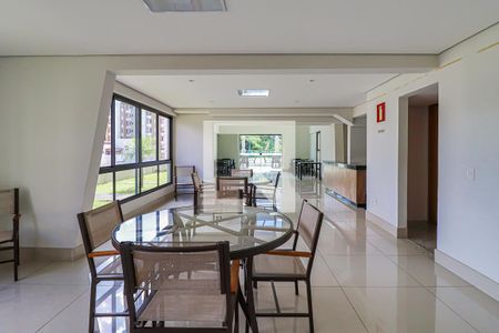 Apartamento à venda com 172m², 2 quartos e 4 vagasÁrea comum - Salão de festas