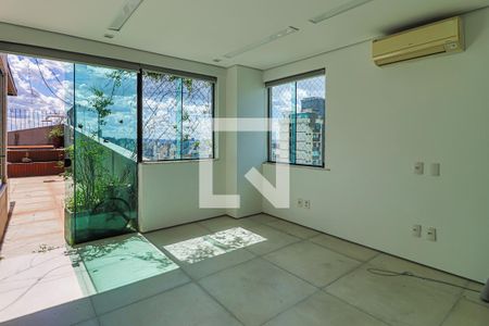 Apartamento à venda com 172m², 2 quartos e 4 vagasCobertura - Sala