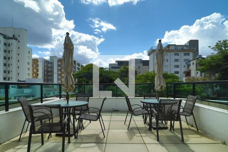 Apartamento à venda com 172m², 2 quartos e 4 vagasÁrea comum - Salão de festas