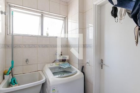 Apartamento à venda com 61m², 3 quartos e 1 vaga Apartamento à venda com 61m², 3 quartos e 1 vagaÁrea de Serviço