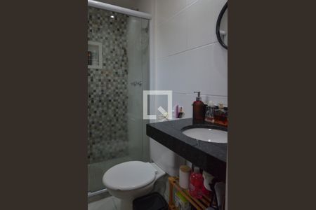 Casa de condomínio para alugar com 105m², 3 quartos e 2 vagasBanheiro da Suíte