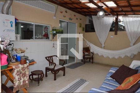 Casa de condomínio para alugar com 105m², 3 quartos e 2 vagasVaranda