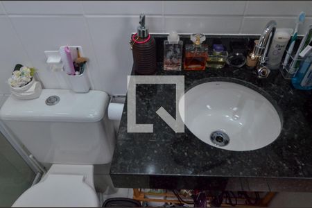 Casa de condomínio para alugar com 105m², 3 quartos e 2 vagasBanheiro da Suíte