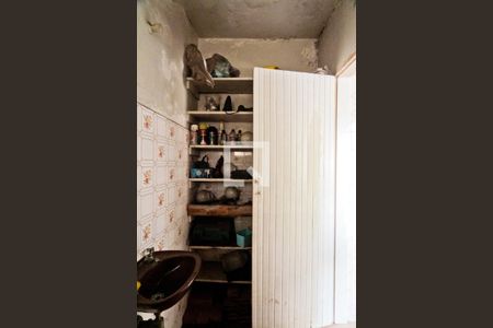 Casa à venda com 450m², 3 quartos e 5 vagasGaragem - banheiro