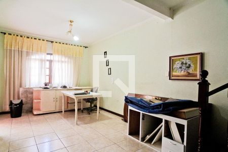 Casa à venda com 450m², 3 quartos e 5 vagasEdícula