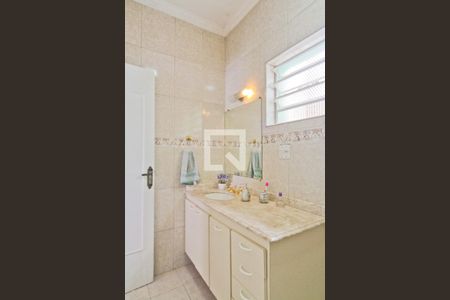 Casa à venda com 450m², 3 quartos e 5 vagasBanheiro da Suíte