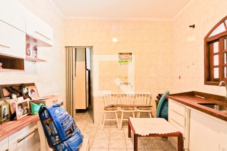 Casa à venda com 450m², 3 quartos e 5 vagasEdícula - Cozinha