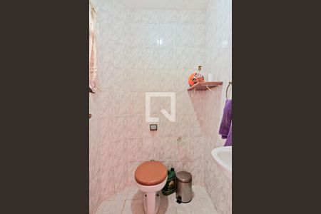 Casa à venda com 450m², 3 quartos e 5 vagasÁrea externa - Lavabo