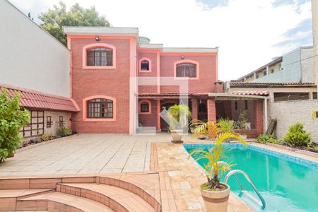 Casa à venda com 450m², 3 quartos e 5 vagasÁrea externa