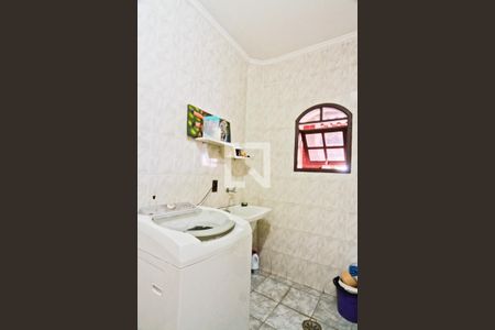 Casa à venda com 450m², 3 quartos e 5 vagasEdícula - área de serviço