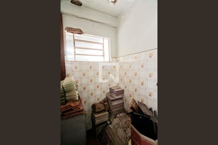 Casa à venda com 450m², 3 quartos e 5 vagasGaragem - banheiro