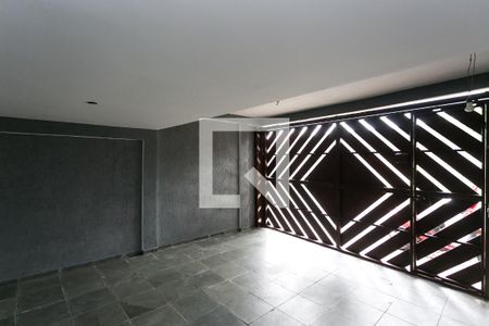 Casa à venda com 120m², 2 quartos e 2 vagas Casa à venda com 120m², 2 quartos e 2 vagasGaragem para 2 carros