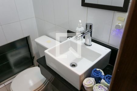 Casa à venda com 120m², 2 quartos e 2 vagas Casa à venda com 120m², 2 quartos e 2 vagasLavabo