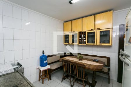 Casa à venda com 120m², 2 quartos e 2 vagas Casa à venda com 120m², 2 quartos e 2 vagasCozinha