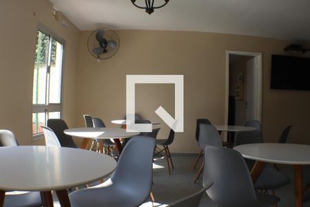 Apartamento para alugar com 54m², 2 quartos e 1 vaga Apartamento para alugar com 54m², 2 quartos e 1 vagaÁrea comum - Salão de festas