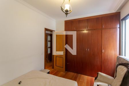 Apartamento à venda com 180m², 4 quartos e 3 vagas Apartamento à venda com 180m², 4 quartos e 3 vagasQuarto 2