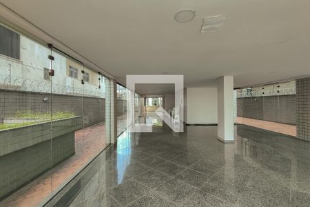 Apartamento à venda com 180m², 4 quartos e 3 vagas Apartamento à venda com 180m², 4 quartos e 3 vagasÁrea comum - Salão de festas