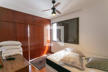 Apartamento à venda com 180m², 4 quartos e 3 vagas Apartamento à venda com 180m², 4 quartos e 3 vagasQuarto 4 - Suíte