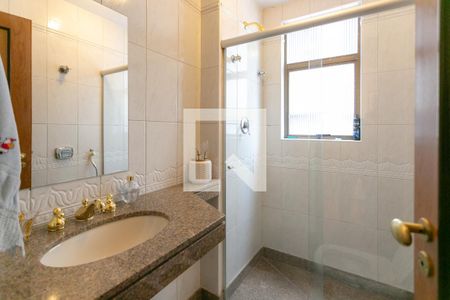 Apartamento à venda com 180m², 4 quartos e 3 vagas Apartamento à venda com 180m², 4 quartos e 3 vagasBanheiro