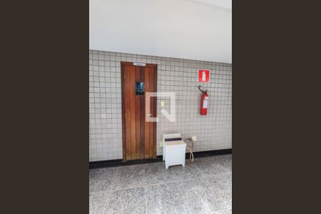 Apartamento à venda com 180m², 4 quartos e 3 vagas Apartamento à venda com 180m², 4 quartos e 3 vagasSauna