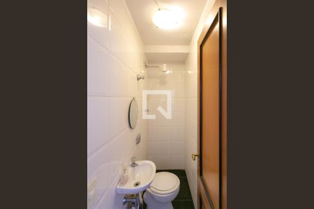 Apartamento à venda com 180m², 4 quartos e 3 vagas Apartamento à venda com 180m², 4 quartos e 3 vagasBanheiro de serviço