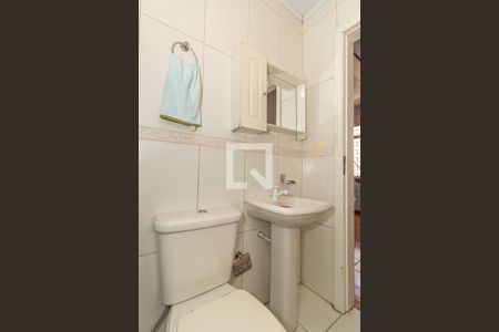 Casa à venda com 150m², 2 quartos e 4 vagas Casa à venda com 150m², 2 quartos e 4 vagasBanheiro casa 2