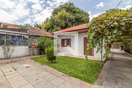 Casa à venda com 150m², 2 quartos e 4 vagas Casa à venda com 150m², 2 quartos e 4 vagasQuintal