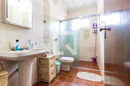 Casa à venda com 100m², 3 quartos e 2 vagas Casa à venda com 100m², 3 quartos e 2 vagasBanheiro