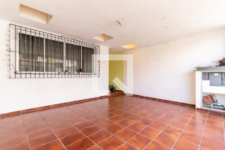 Casa à venda com 100m², 3 quartos e 2 vagas Casa à venda com 100m², 3 quartos e 2 vagasGaragem