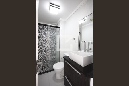 Banheiro de apartamento à venda com 1 quarto, 38m² em Cambuci, São Paulo