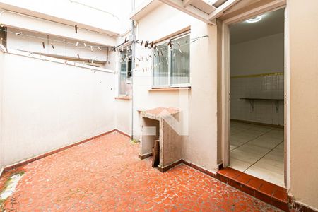 Apartamento à venda com 76m², 2 quartos e 1 vaga Apartamento à venda com 76m², 2 quartos e 1 vagaÁrea de Serviço