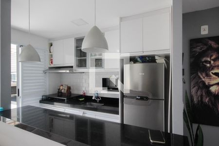 Apartamento à venda com 53m², 2 quartos e 1 vaga Apartamento à venda com 53m², 2 quartos e 1 vagaCozinha e Área de Serviço