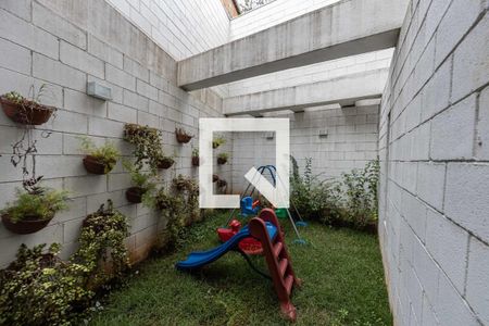 Studio à venda com 26m², 1 quarto e sem vaga Studio à venda com 26m², 1 quarto e sem vagaPlayground