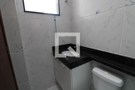 Casa à venda com 120m², 2 quartos e 1 vagaBanheiro da Suíte 2