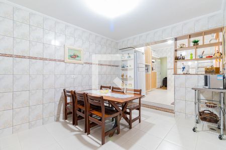 Casa à venda com 207m², 3 quartos e 2 vagas Casa à venda com 207m², 3 quartos e 2 vagasSala de Jantar