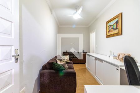 Casa à venda com 207m², 3 quartos e 2 vagas Casa à venda com 207m², 3 quartos e 2 vagasQuarto 3 - Suíte - Escritório