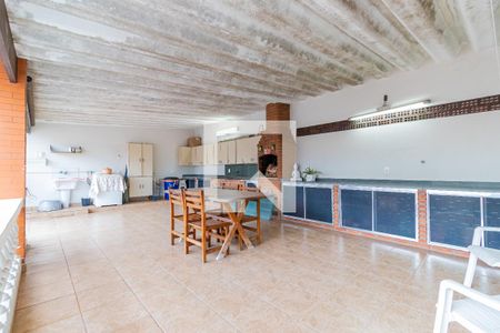 Casa à venda com 207m², 3 quartos e 2 vagas Casa à venda com 207m², 3 quartos e 2 vagasQuintal/Lavanderia