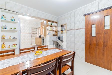 Casa à venda com 207m², 3 quartos e 2 vagas Casa à venda com 207m², 3 quartos e 2 vagasSala de Jantar