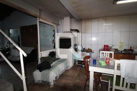 Casa à venda com 108m², 3 quartos e 2 vagascozinha/garagem