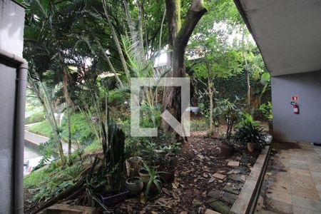 Apartamento à venda com 75m², 2 quartos e 1 vagaÁrea verde