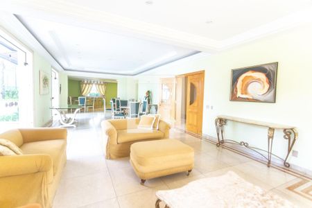 Apartamento à venda com 519m², 6 quartos e 5 vagas Apartamento à venda com 519m², 6 quartos e 5 vagasÁrea comum - Salão de festas