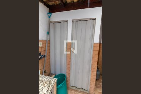 Apartamento à venda com 101m², 3 quartos e 1 vagaLavabos da piscina
