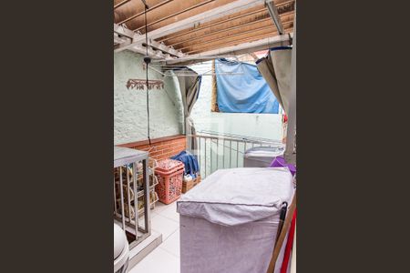 Casa à venda com 145m², 4 quartos e 1 vaga Casa à venda com 145m², 4 quartos e 1 vagaÁrea de serviço 2