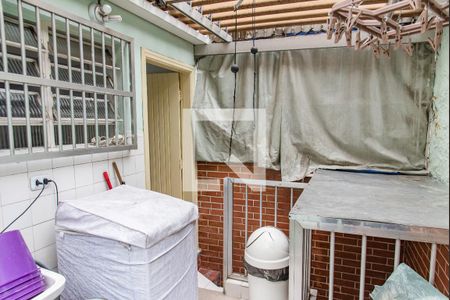 Casa à venda com 145m², 4 quartos e 1 vaga Casa à venda com 145m², 4 quartos e 1 vagaÁrea de serviço 2