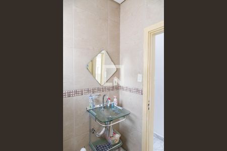 Casa à venda com 145m², 4 quartos e 1 vaga Casa à venda com 145m², 4 quartos e 1 vagaBanheiro 2