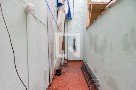 Casa à venda com 145m², 4 quartos e 1 vaga Casa à venda com 145m², 4 quartos e 1 vagaCorredor