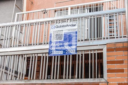 Casa à venda com 145m², 4 quartos e 1 vaga Casa à venda com 145m², 4 quartos e 1 vagaFachada