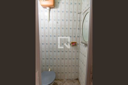 Casa à venda com 145m², 4 quartos e 1 vaga Casa à venda com 145m², 4 quartos e 1 vagaBanheiro de serviço